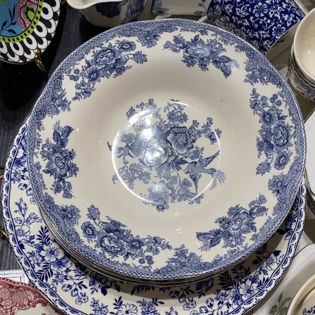 瓷微瑕蓝鸟草帽盘八寸