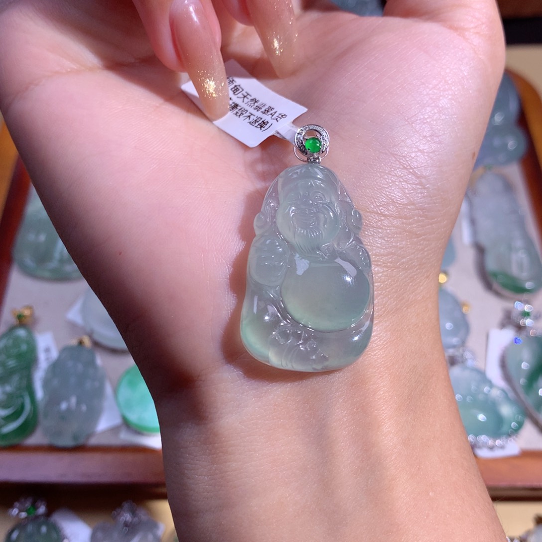 翡翠吊坠(不含链)18K金镶嵌