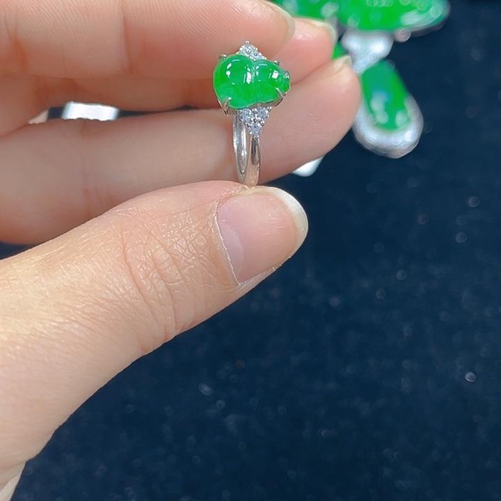 翡翠银S925镶嵌吊坠(不含链)