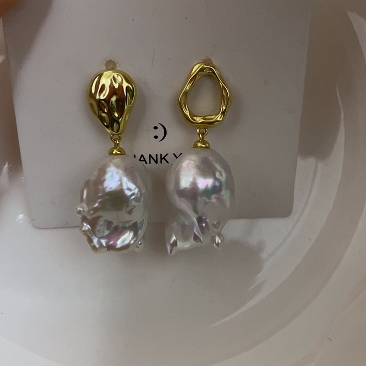 淡水珍珠银S925镶嵌耳饰