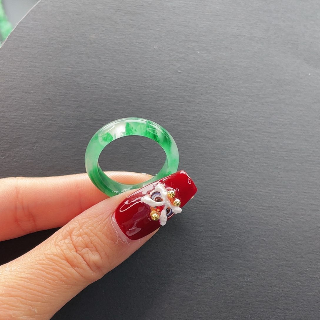 石英质玉戒指未镶嵌上****桃