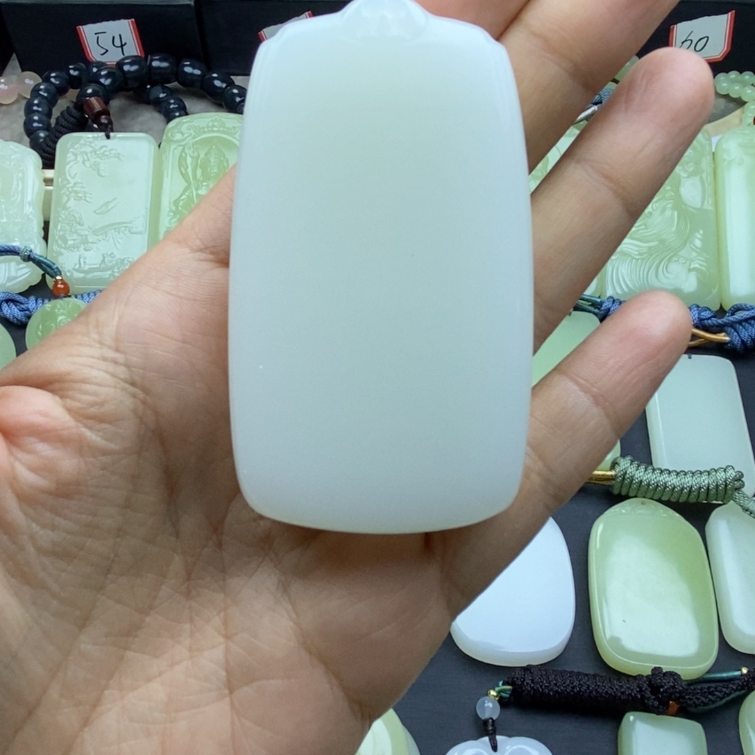 鹤**哥天然新疆时尚无事牌