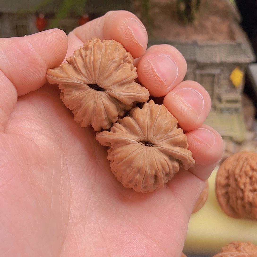 文玩核桃吊坠✈️汉高楼39