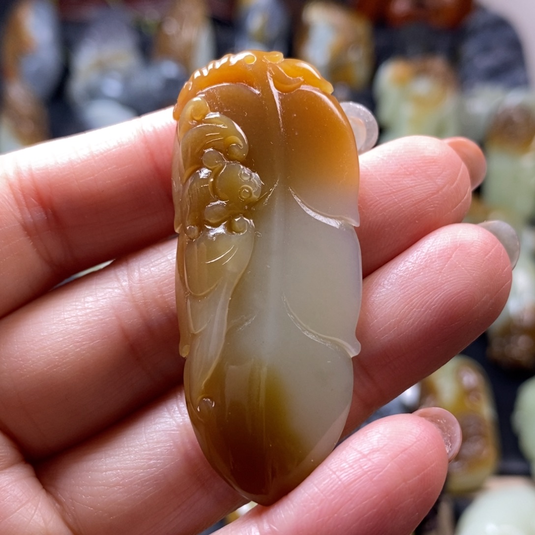 和田玉未镶嵌挂件