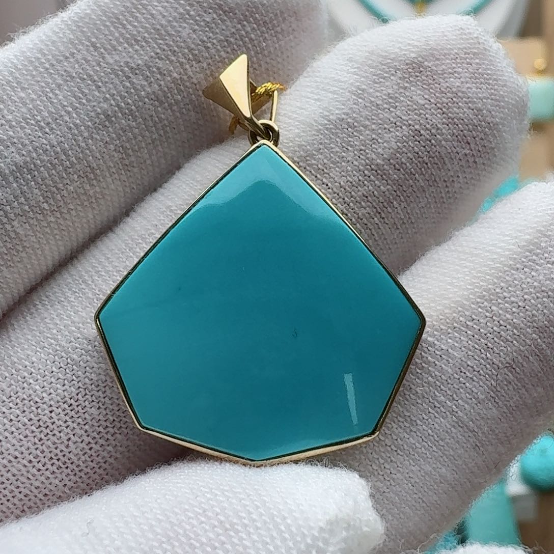 绿松石珠宝奇石18K金镶嵌