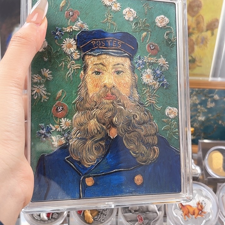 纯银双金属《邮递员鲁兰》2024年梵高银币