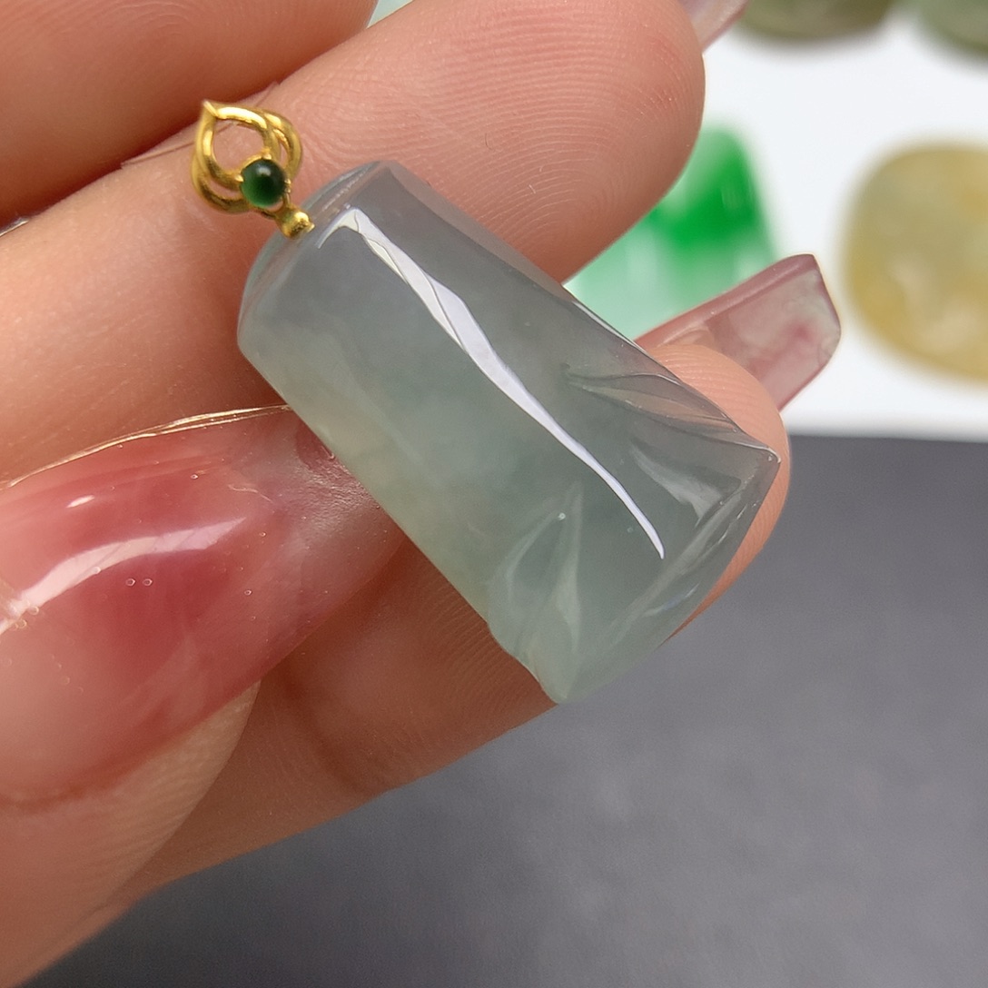 翡翠颈饰18K金镶嵌竹节