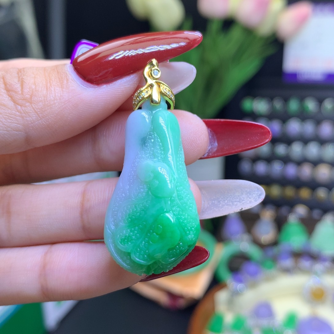 翡翠颈饰18K金镶嵌天然