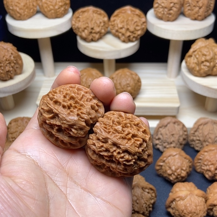 文玩核桃把件37全品野牛