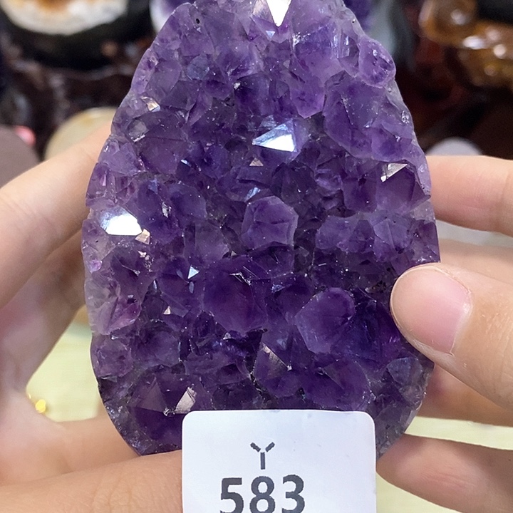 未镶嵌水晶大型摆件（非配饰）