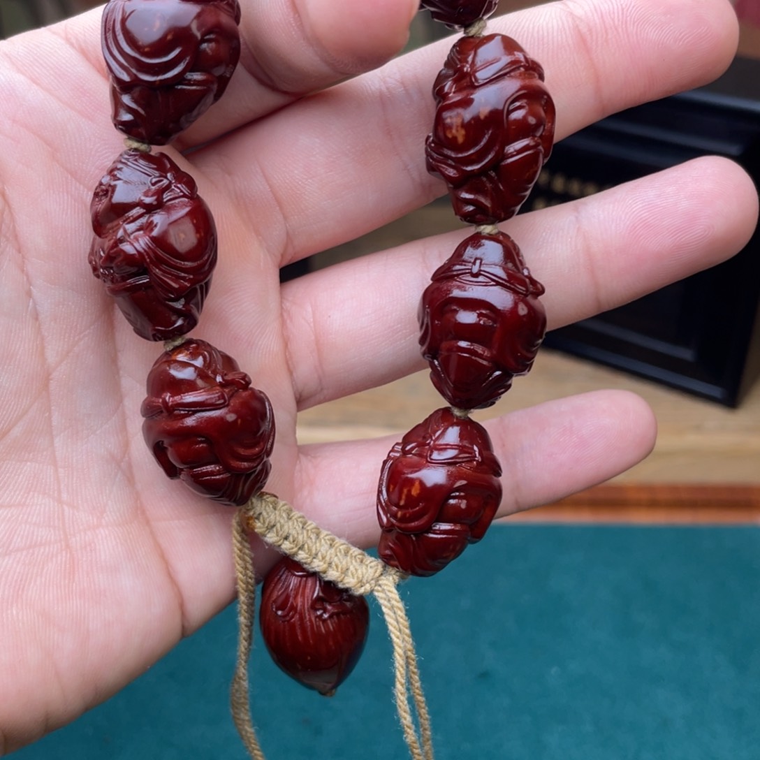 橄榄核手串?**?财神表弟回血