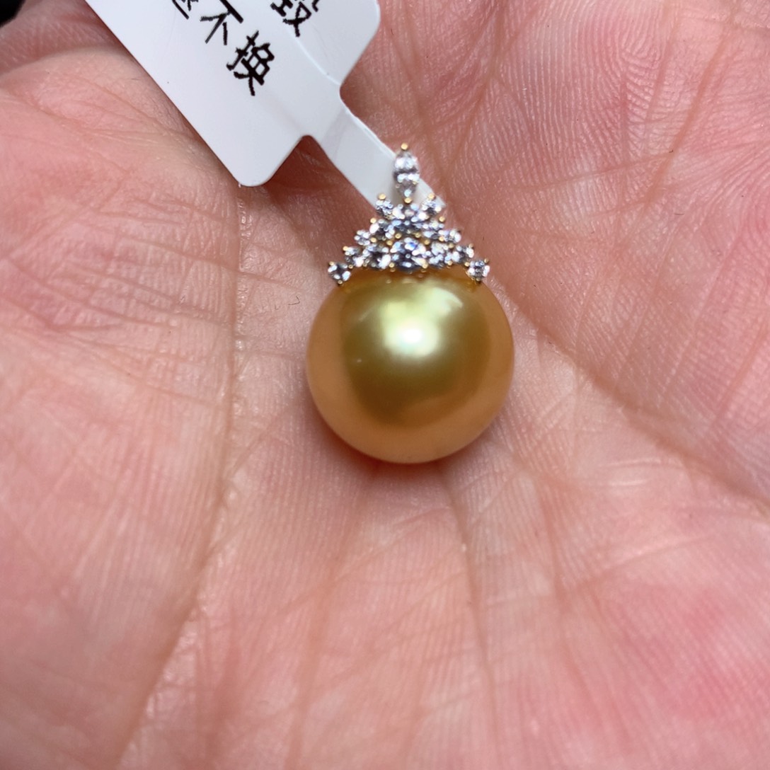 海水珍珠颈饰18K金镶嵌