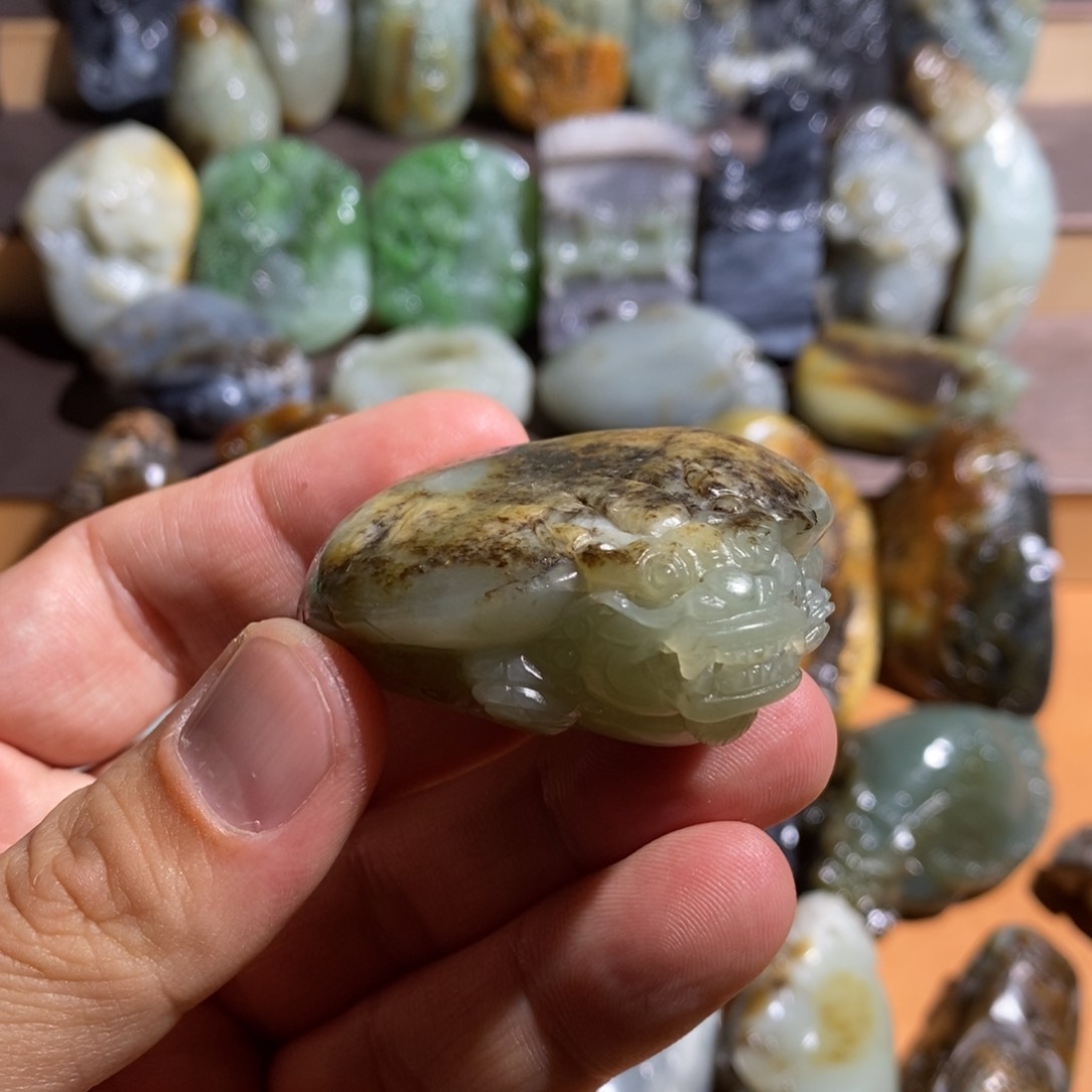 和田玉未镶嵌把件拐*马