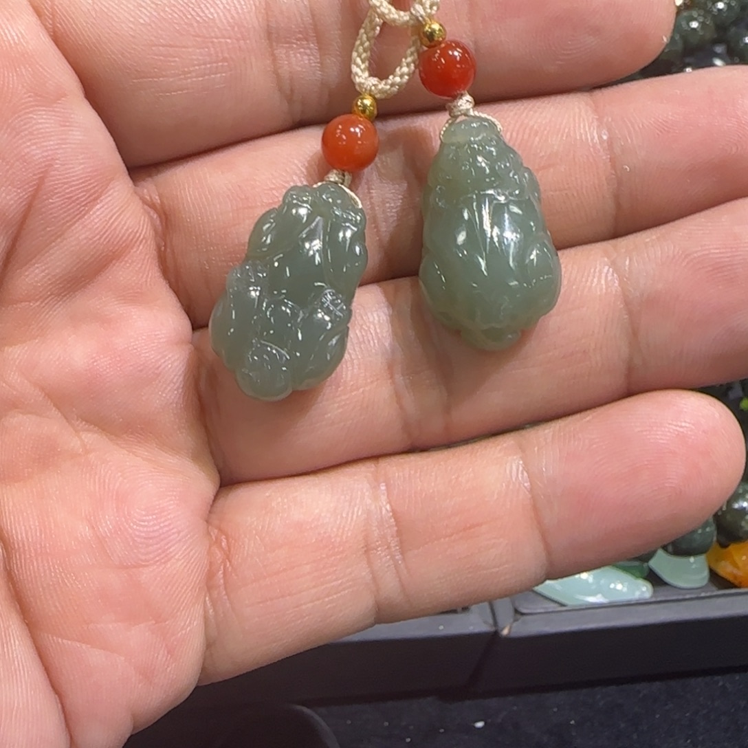 和田玉（糖玉）未镶嵌颈饰