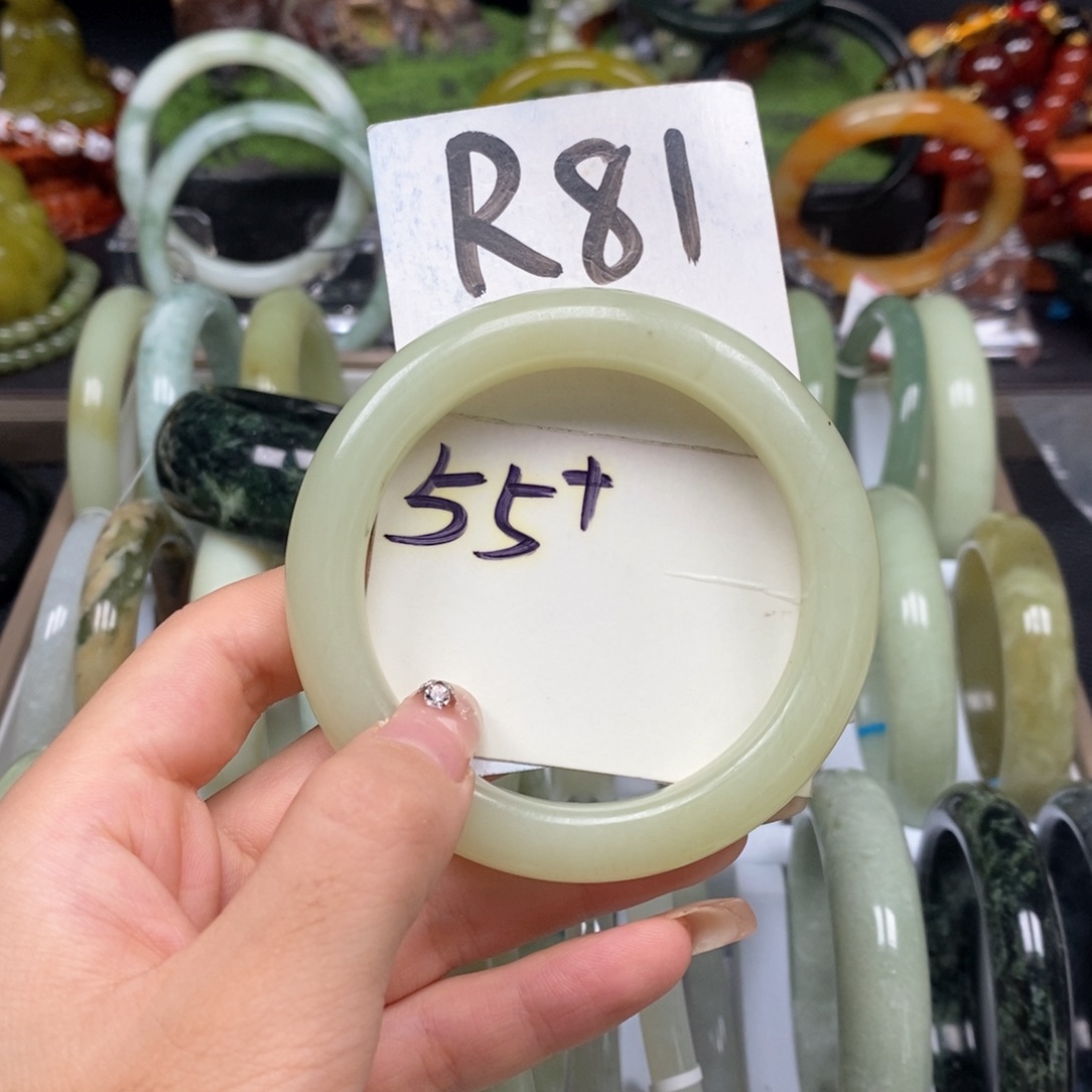 未镶嵌蛇纹石玉手镯