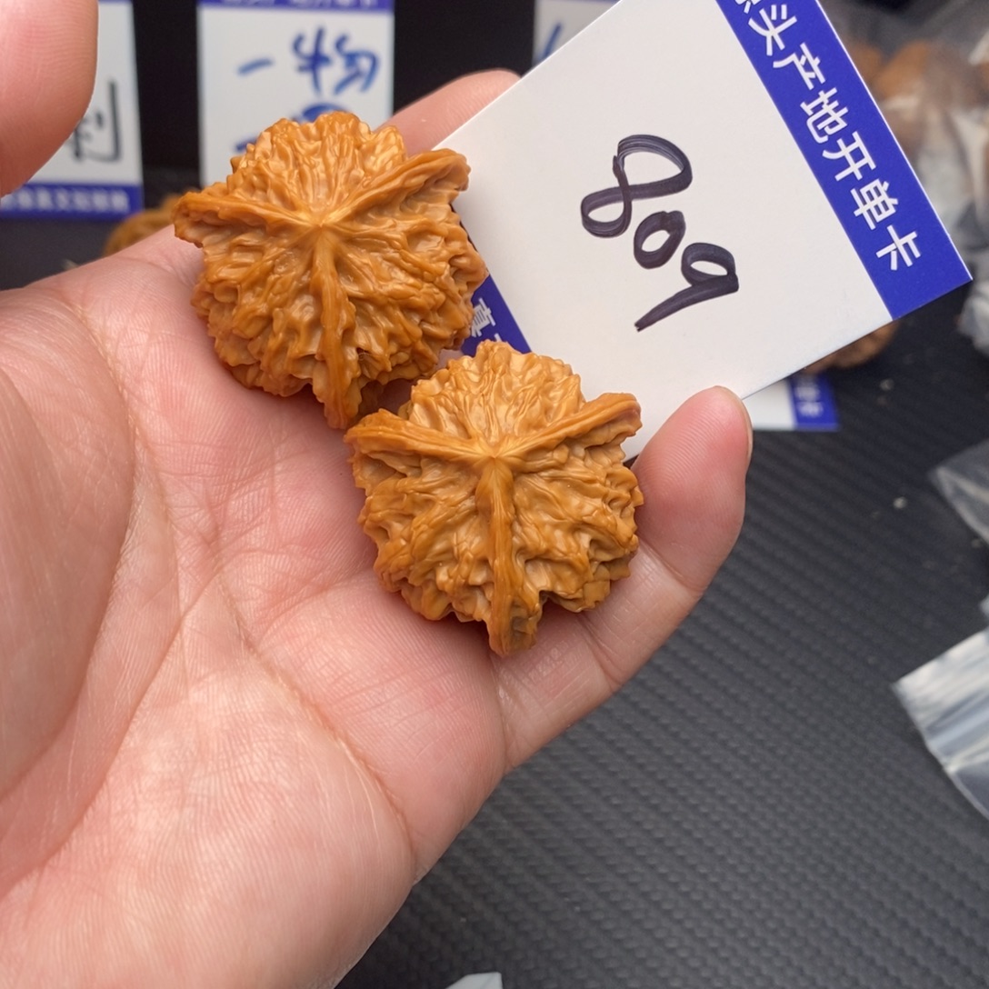 過****桃核把件盘山37nomnom
