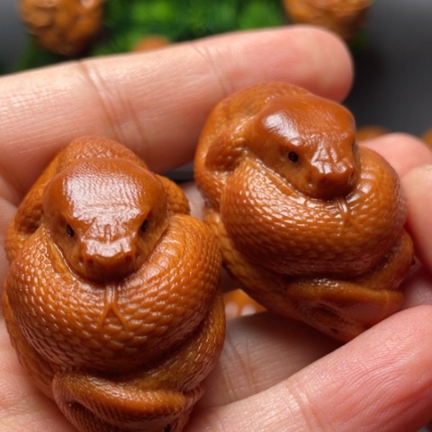 橄榄核手串/手链蛇手球一对3.3左右