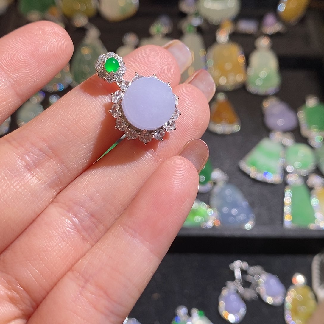 颈饰银S925镶嵌翡翠天然翡翠