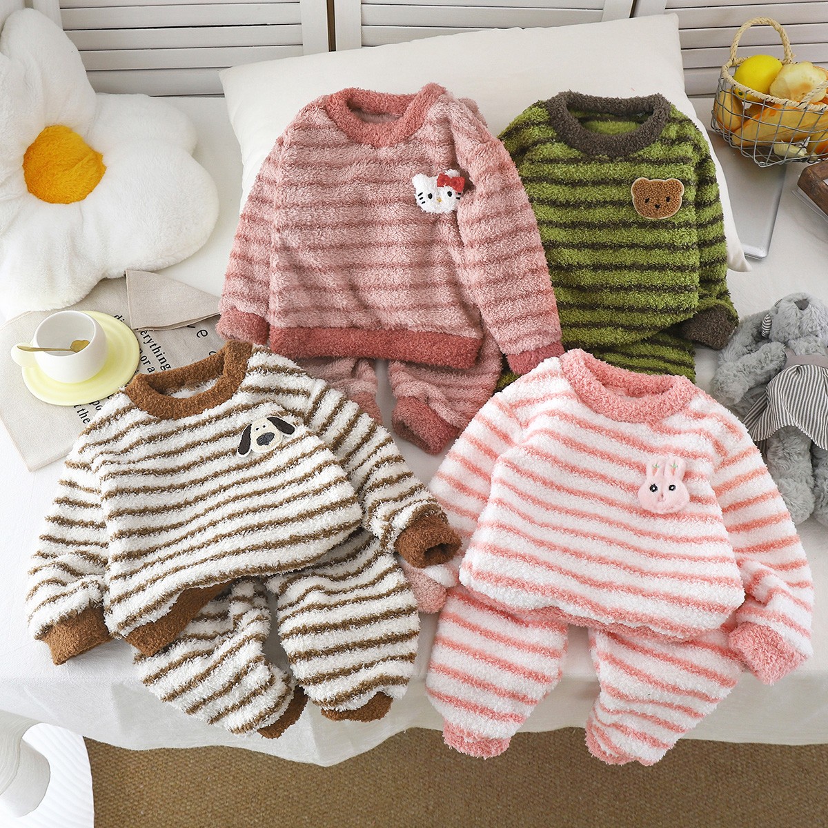 儿童加绒男宝女宝2025新款加绒加厚保暖家居服保暖睡衣套装冬