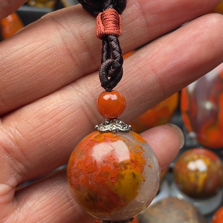 玛瑙/玉髓颈饰未镶嵌