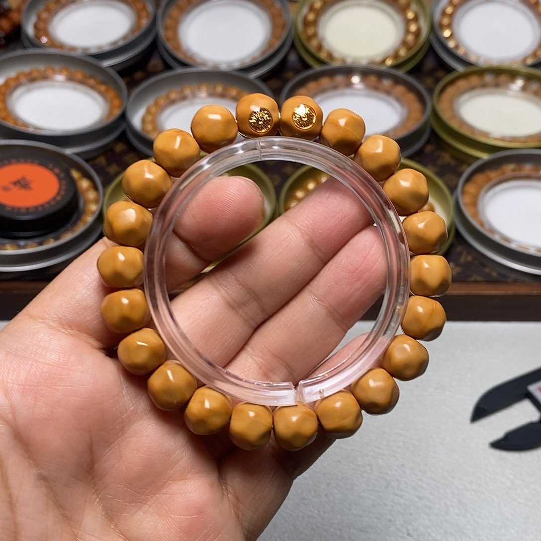 猴头核桃手串36号双标糖豆奶酪10+左右