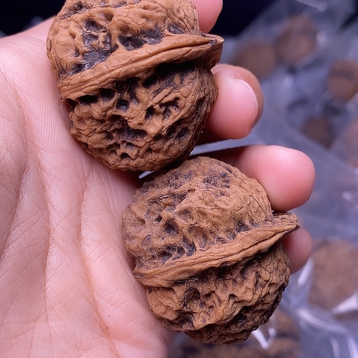 文玩核桃吊坠   110