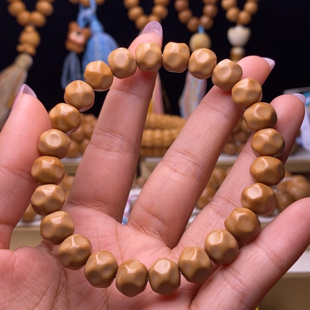 吊坠猴头核桃叁***光猴头核桃