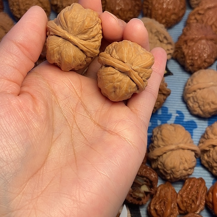 文玩核桃吊坠蛤麻手捻