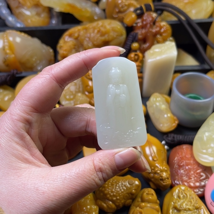 石英质玉吊坠(不含链)未镶嵌辰**途