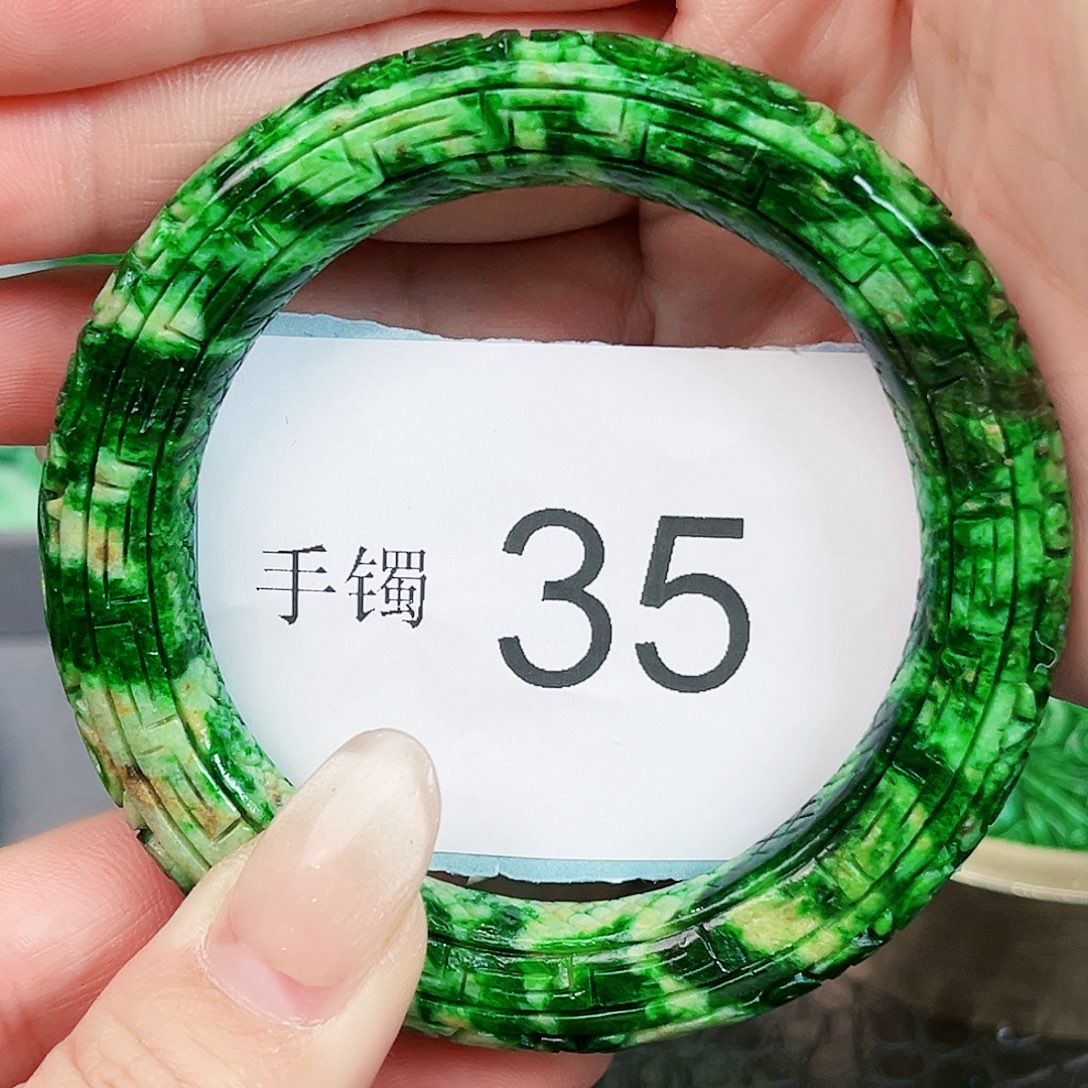 翡翠颈饰未镶嵌手镯55-56