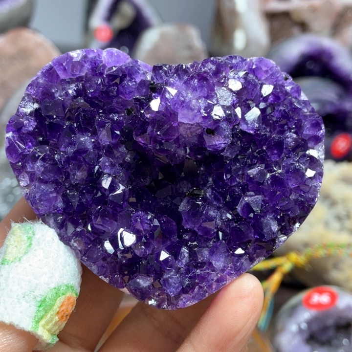 水晶摆件未镶嵌捡漏