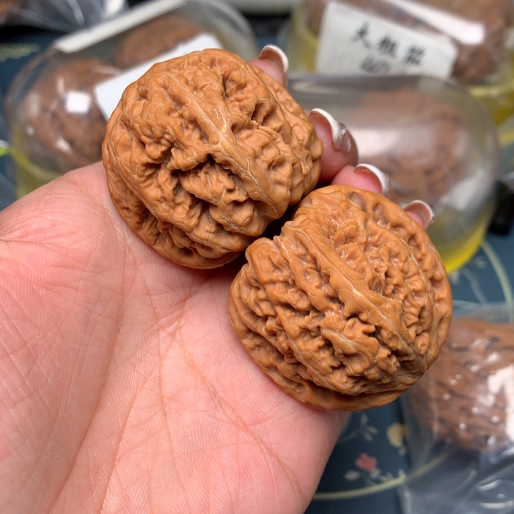 文玩核桃把件依**你39-15331-9