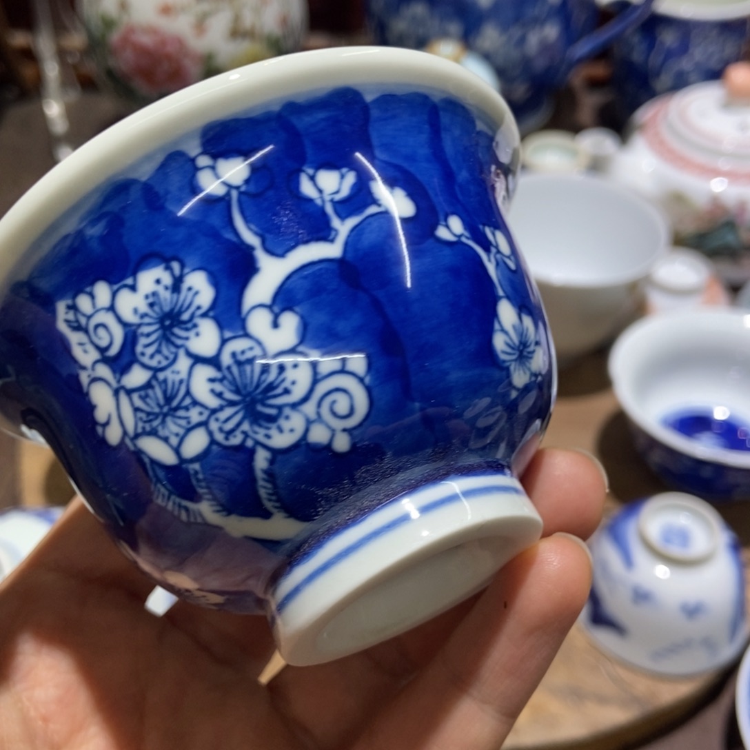 老***丁陶瓷艺术品的制作