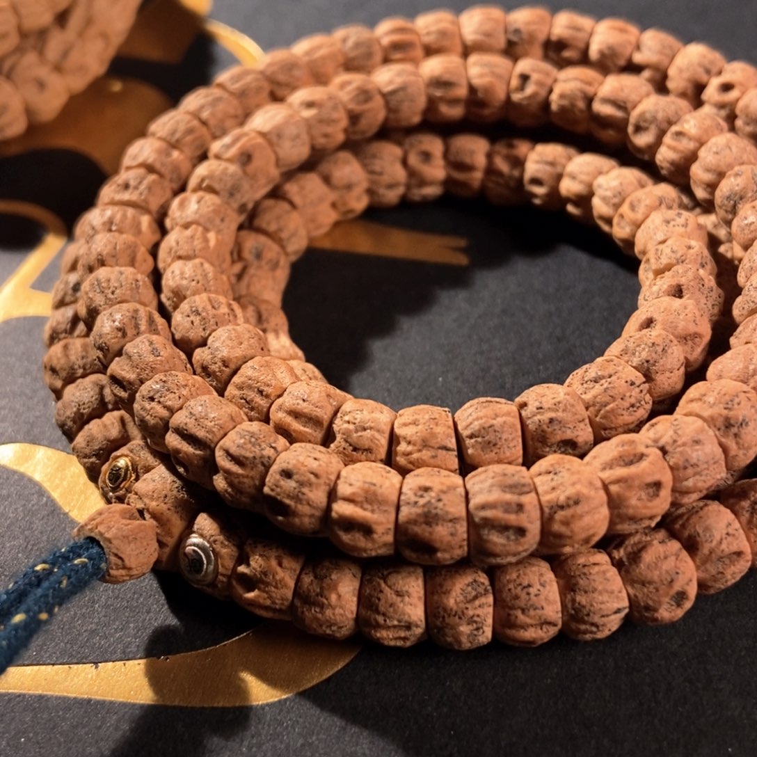 吊坠柏香籽/百香籽羊*羊F667