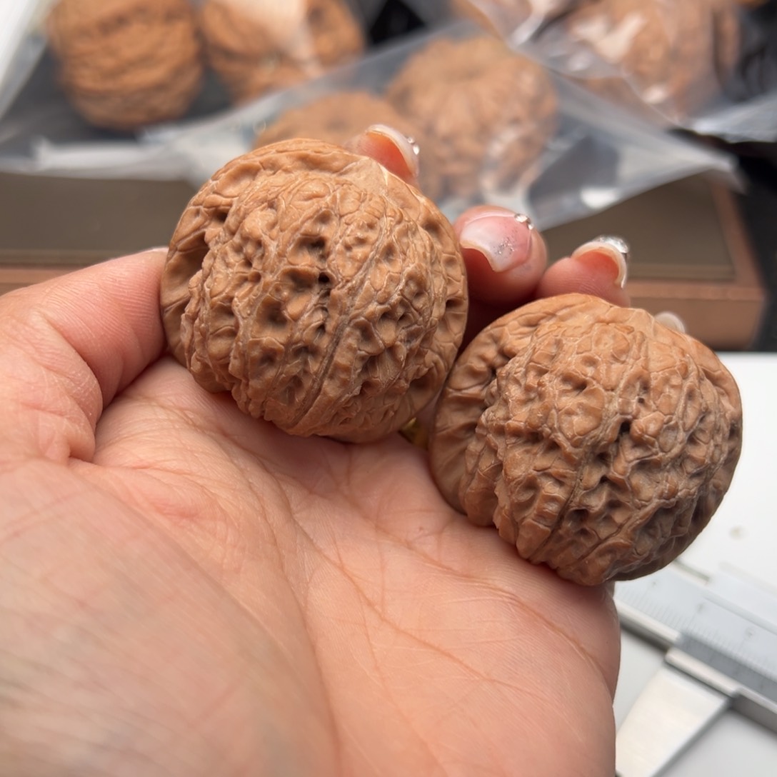 文玩核桃把件血麒麟41