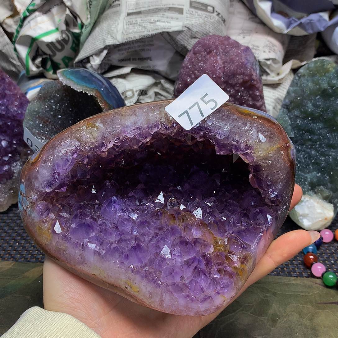紫晶大型摆件（非配饰）未镶嵌