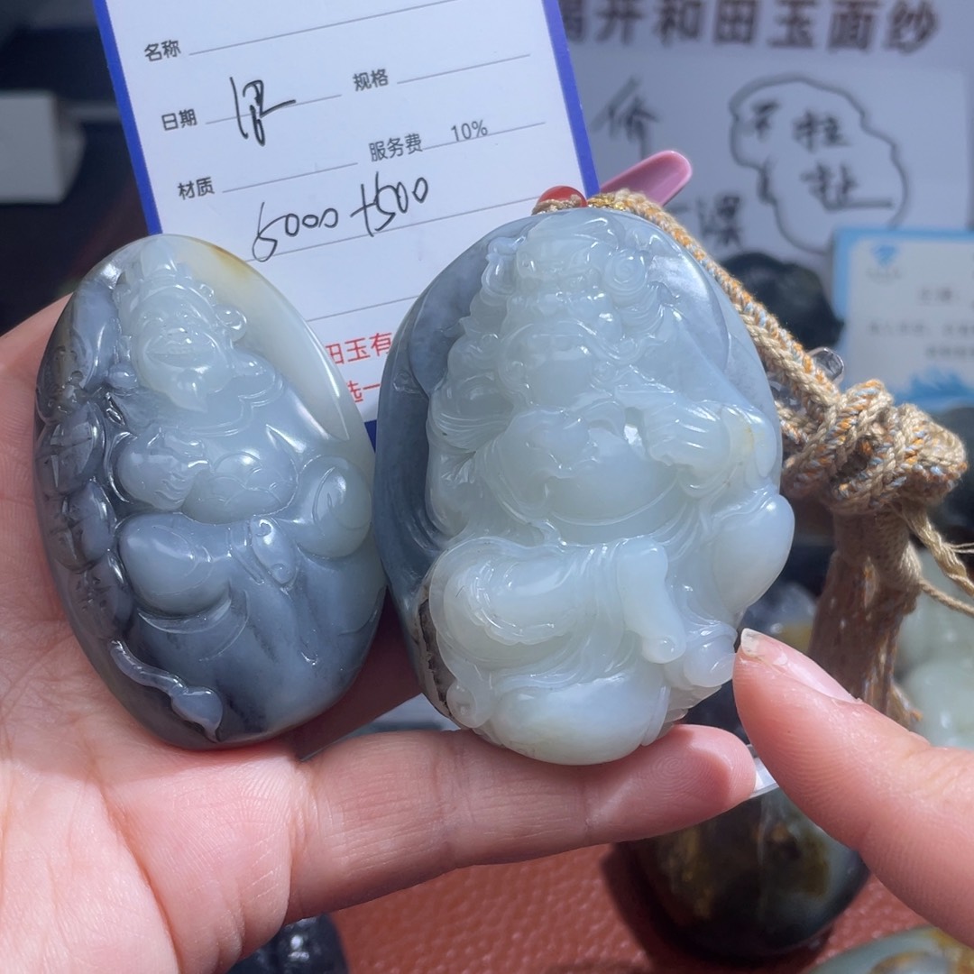 颈饰未镶嵌和田玉佛***哥