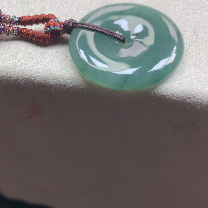 翡翠颈饰未镶嵌吊坠