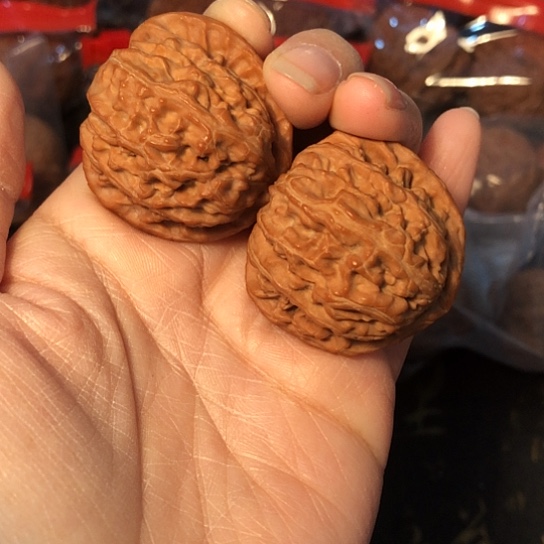 文玩核桃吊坠白狮子37