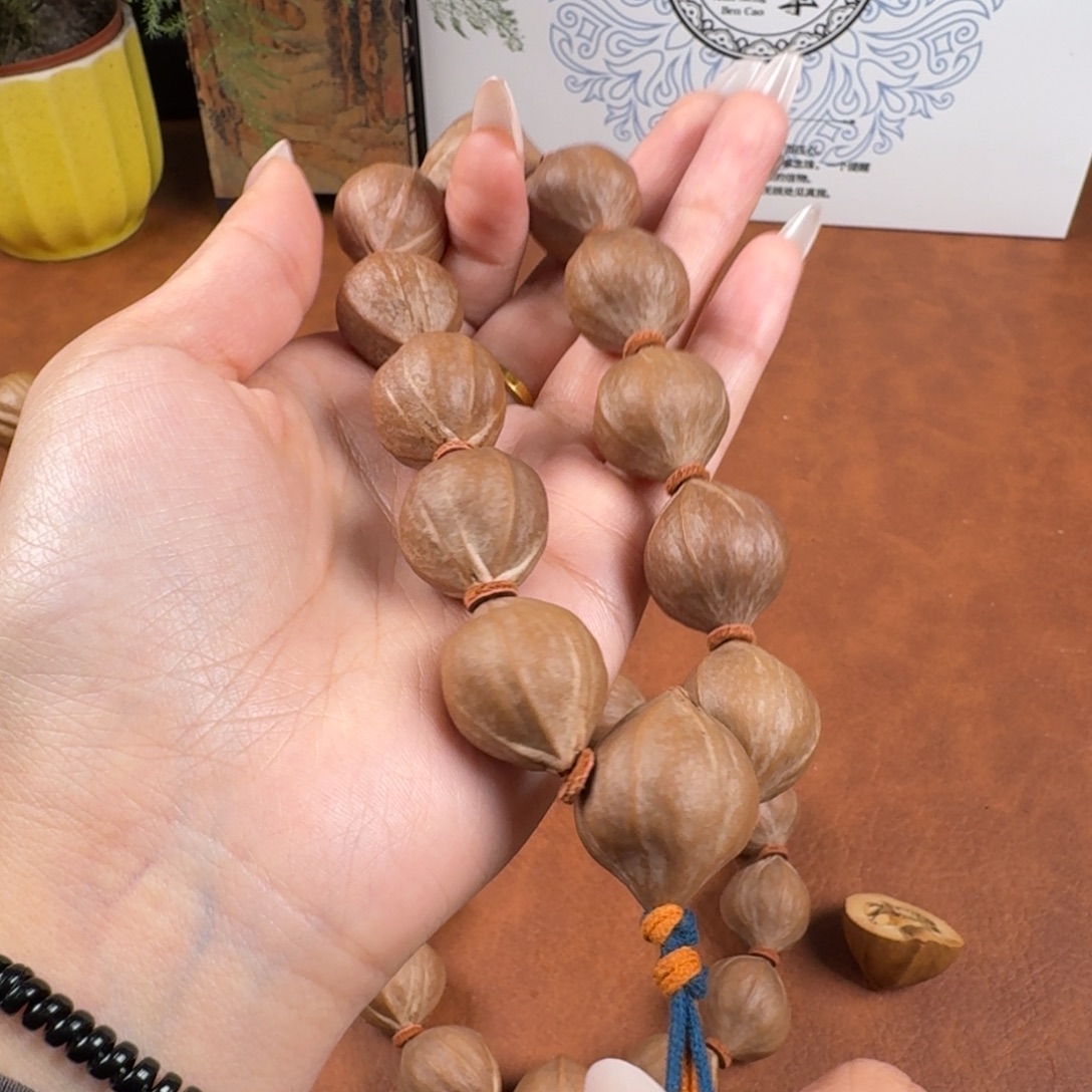 吊坠橄榄核…………………1.8