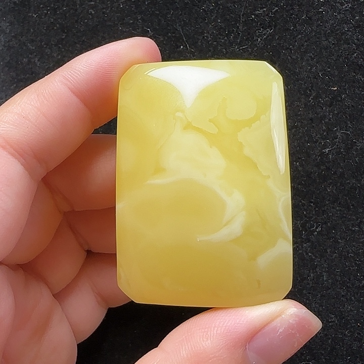 蜜蜡珠宝奇石未镶嵌