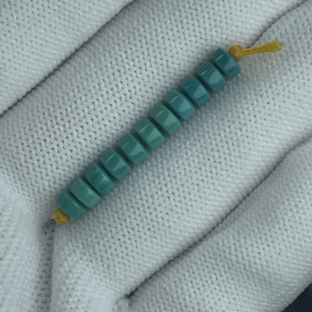 原矿绿松石玉化隔片4.5尺寸