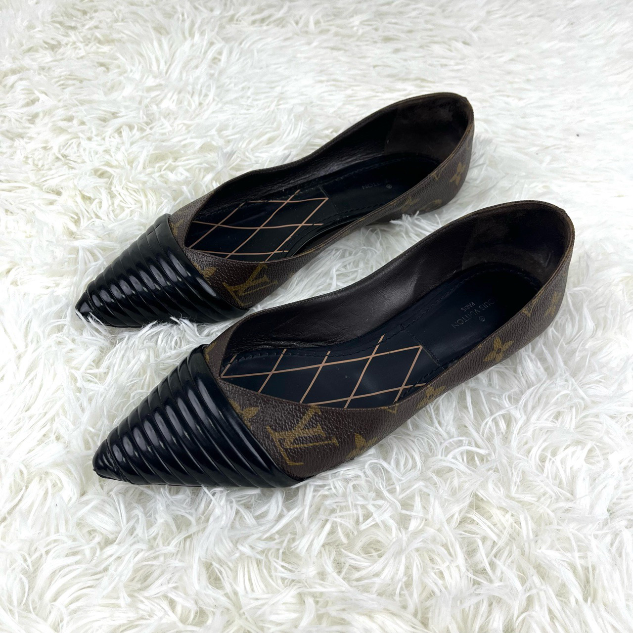 95新 LouisVuitton/路易威登 经典老花满印平底鞋36码12325142