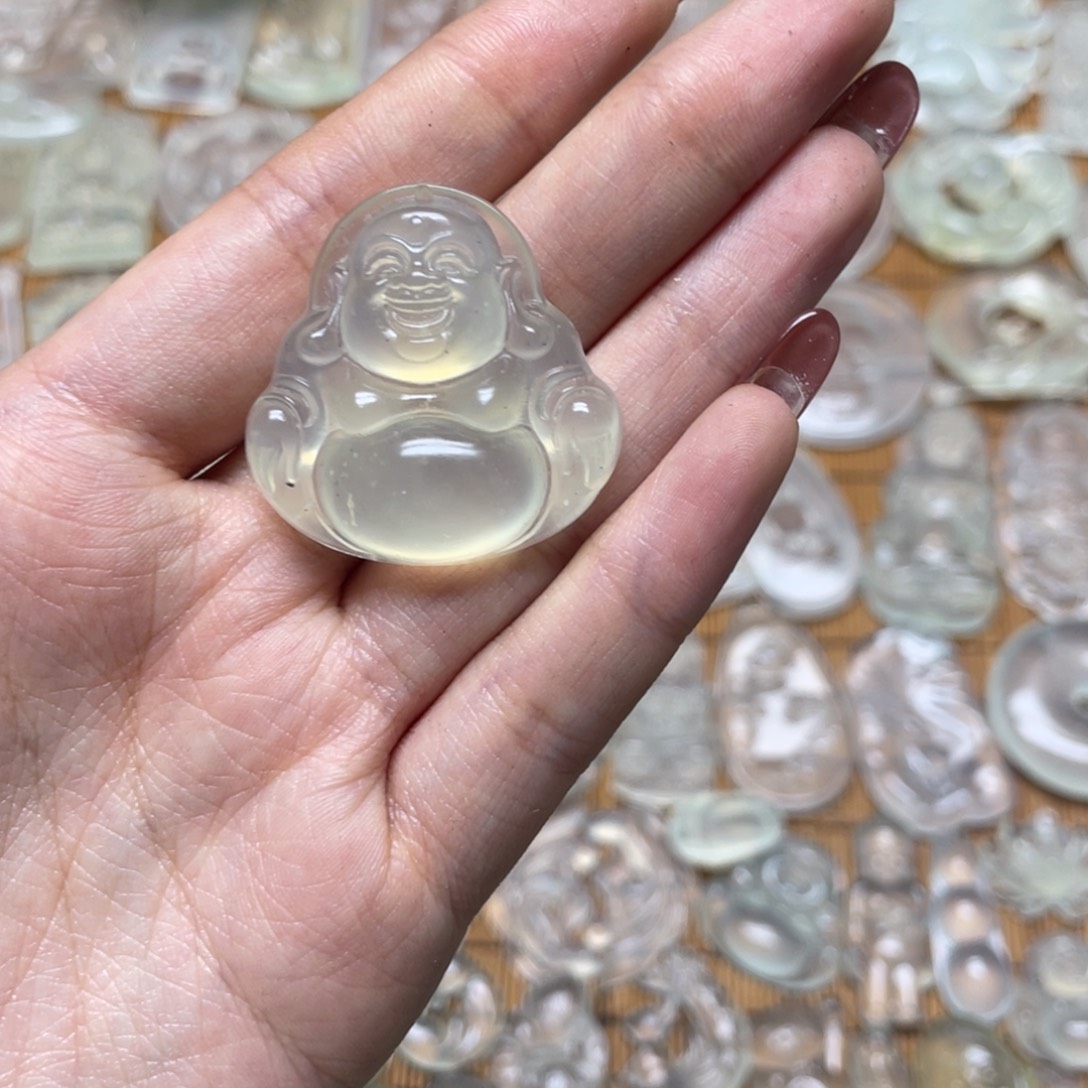 未镶嵌蛇纹石玉颈饰