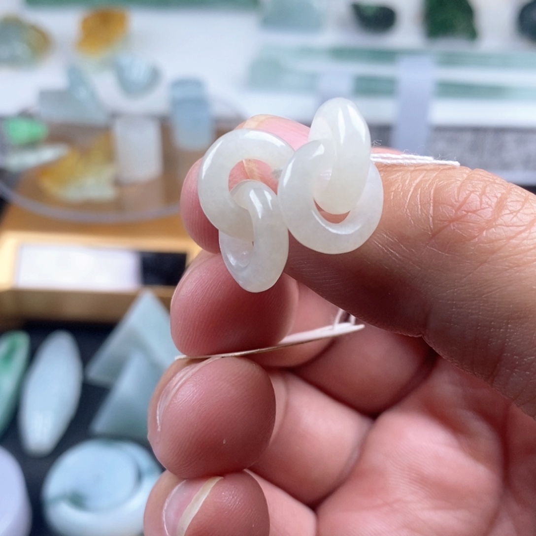 翡翠未镶嵌颈饰天然