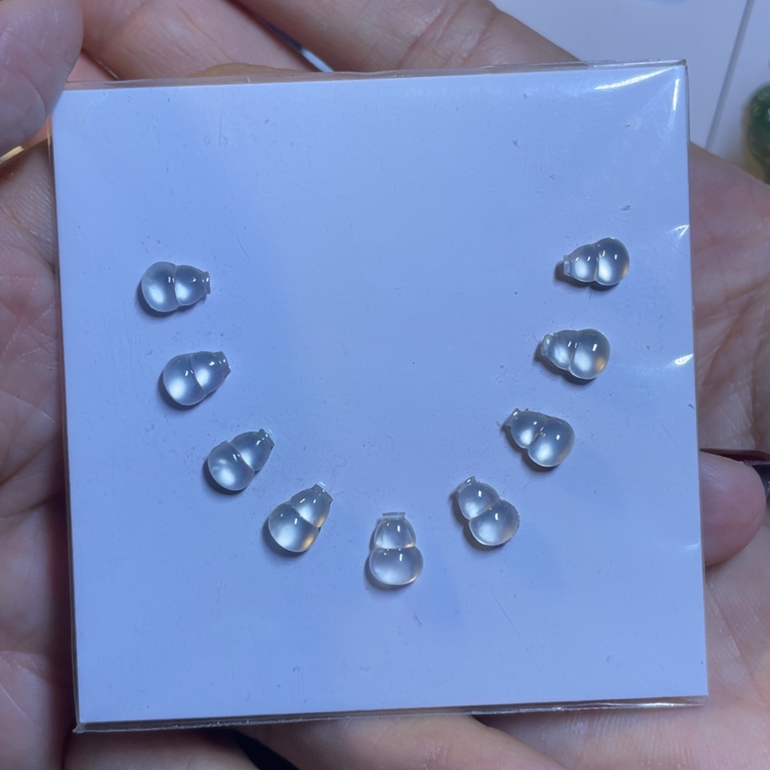 翡翠颈饰未镶嵌葫芦