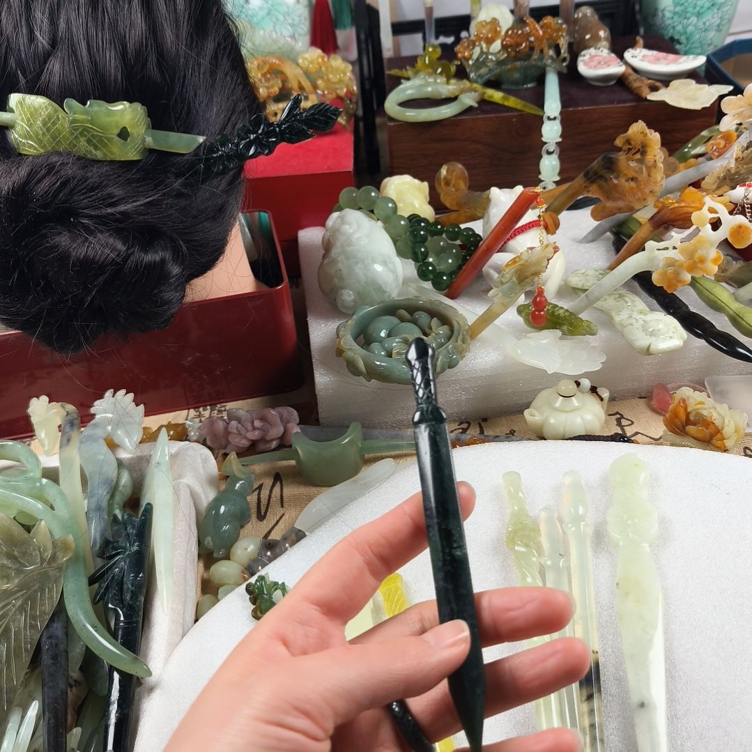 蛇纹石玉发饰合金