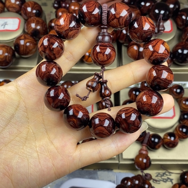 禾***登黄花梨/降香黄檀18