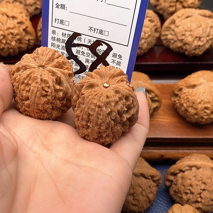 桃核吊坠大蒜头狮子头35