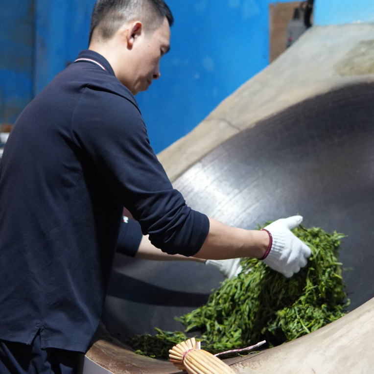 曼松第一场直播亏米涨粉大礼包